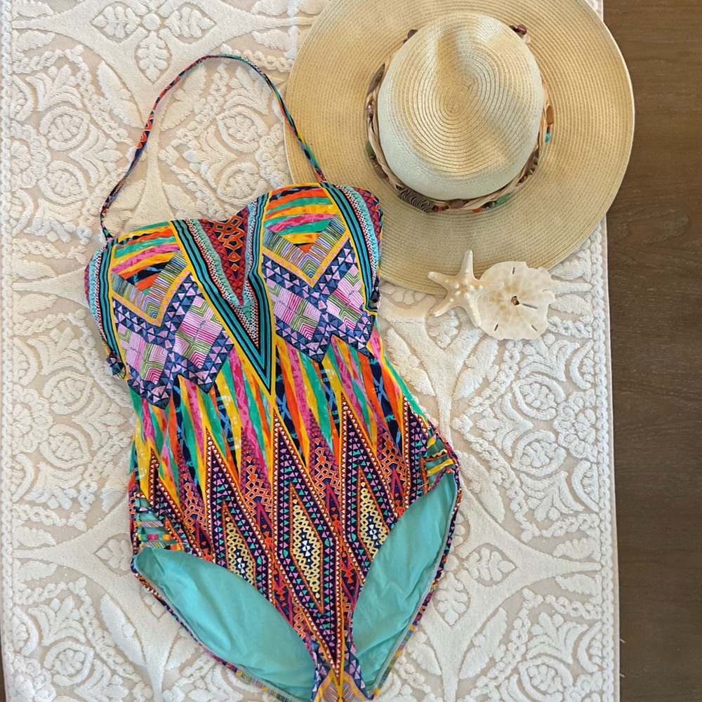 La Blanca “Color Me Happy” Swimsuit Size 12, EUC